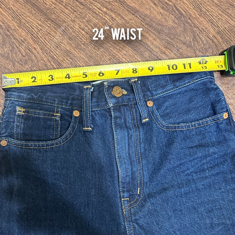 Madewell Baggy Tapered Jeans in in Dressler Wash - Size 23" - Picture 10 of 14